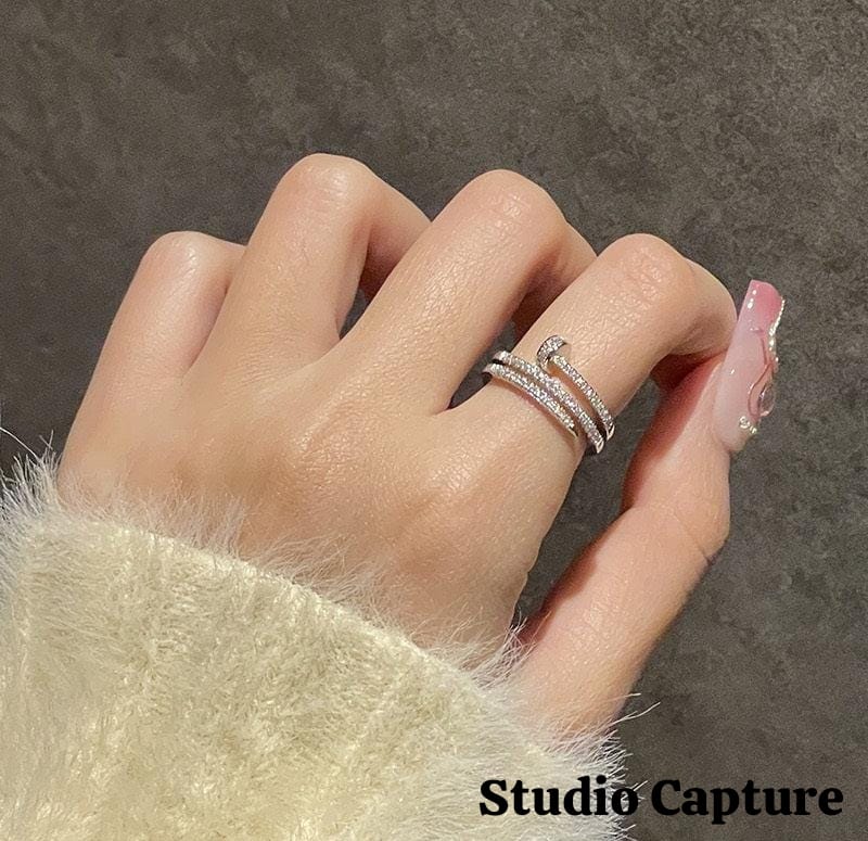 Folded Nail Zirconia Ring